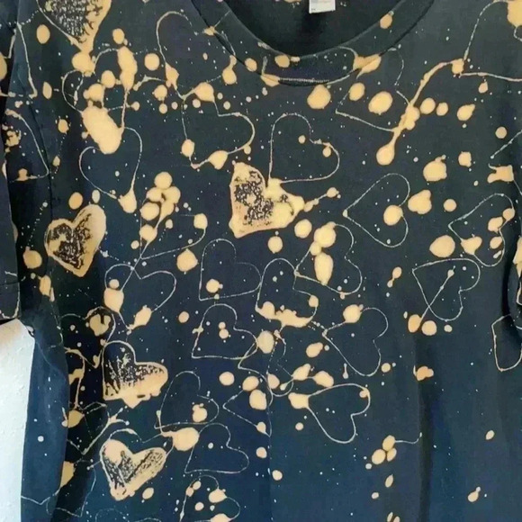 LUXURY JONES Splotched T-Shirt - Picture 2 of 10